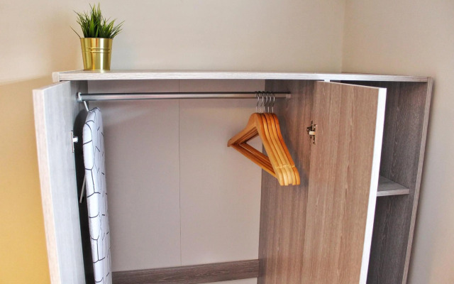 Vacation Home - Garden, Netlfix, Wifi.