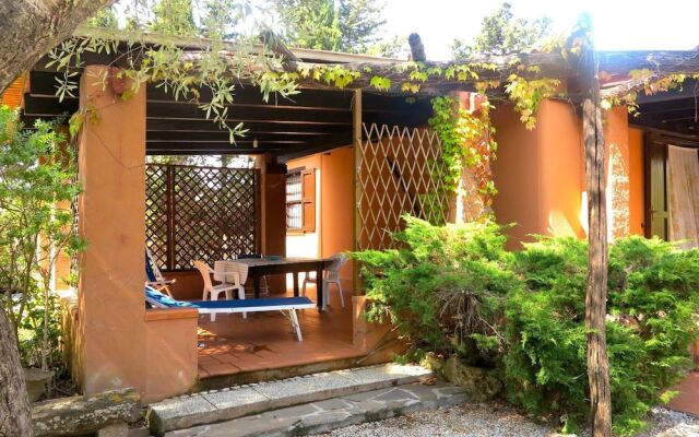 Villa Piras In Alghero For 5 People With Large Garden And Verandas