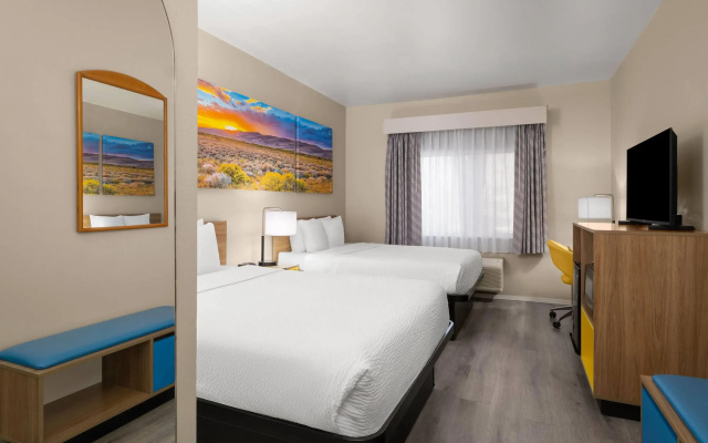 Days Inn & Suites by Wyndham Airport Albuquerque