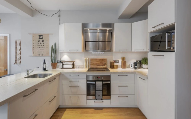 Superior Stays Luxury Apartments - Bath City Centre