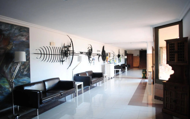 Apartamentos Turisticos Suaces