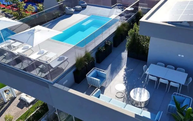 Green Park Penthouse Suite & Pool