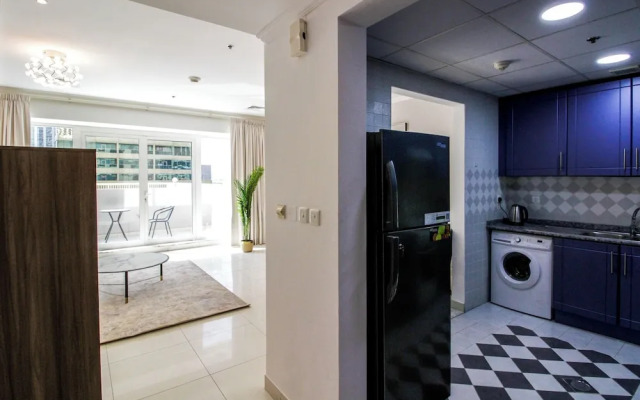 Spacious 1BR with Balcony in JLT