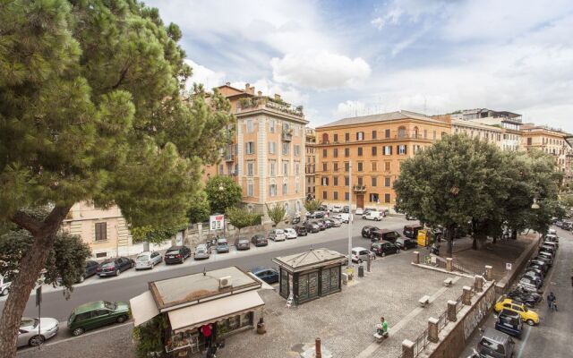 Holiday Home 'suite Sarandrea' in Rome Vatican Saint Peter Area