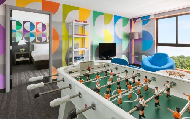 Studio Allston Hotel