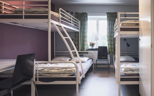 Partille Vandrarhem Bed & Breakfast - Hostel