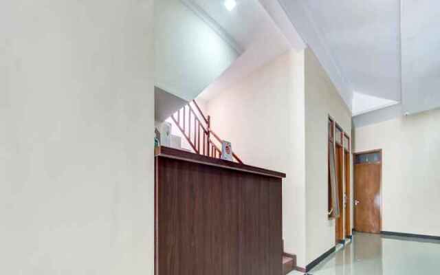 OYO 90175 Tl Guest House