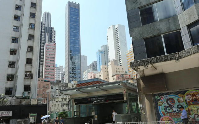 WE Hotel