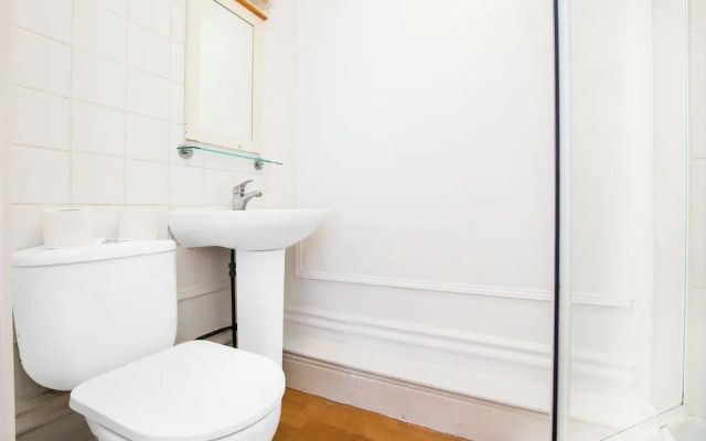 OYO The Lodge Bournemouth