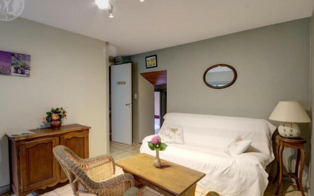 Gîte Saint-Didier-sur-Rochefort, 3 pièces, 4 personnes - FR-1-496-12