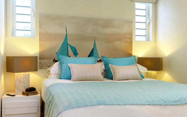 Myra Seafront Suites with Lov