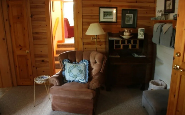 Sunny Rock B&B Haliburton