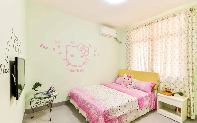 Small White Whale Inn