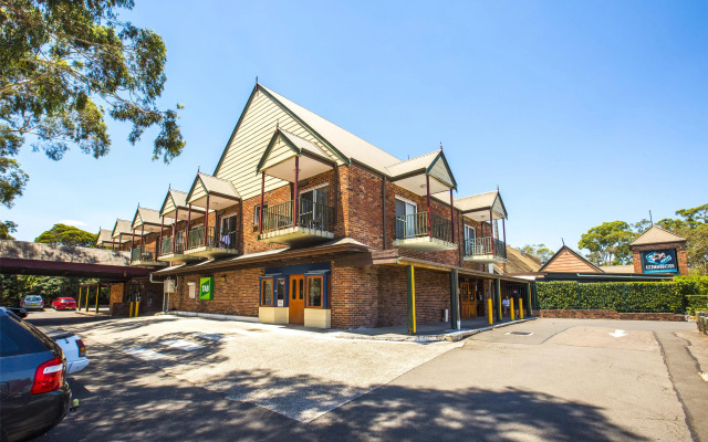 Nightcap at Blue Cattle Dog Hotel