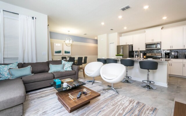 1565 Plunker Drive