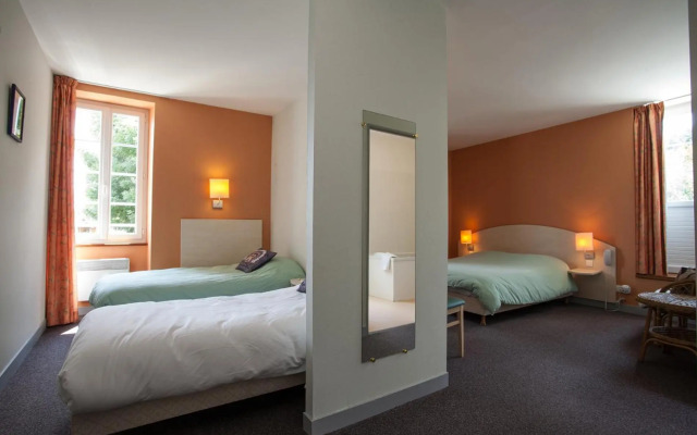 Logis Hôtel Le Lion d'Or