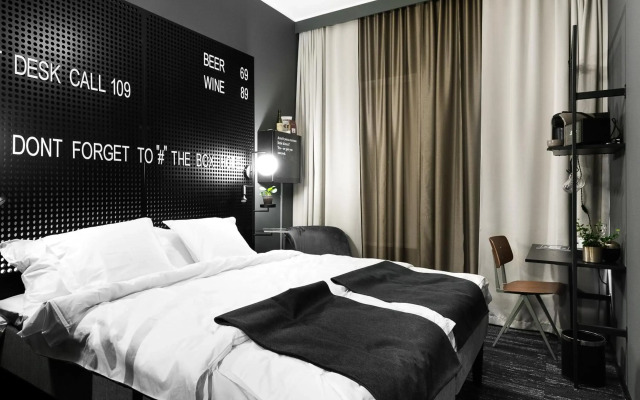 Quality Hotel The Box