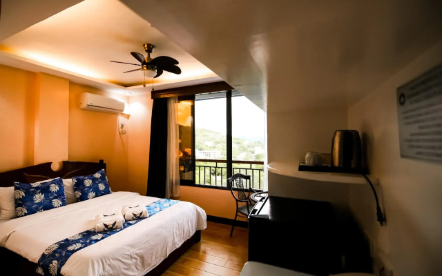 Skylodge Resort
