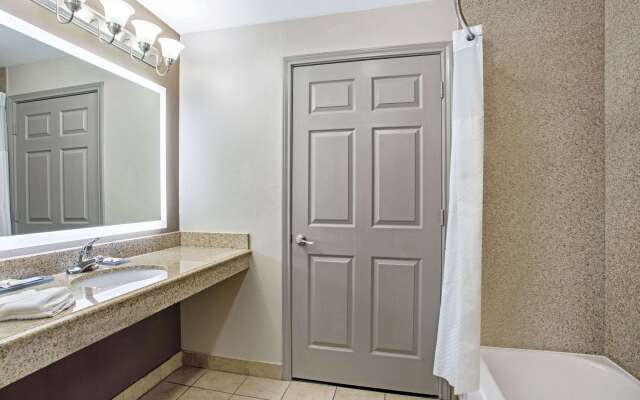 La Quinta Inn & Suites by Wyndham Fairfield TX