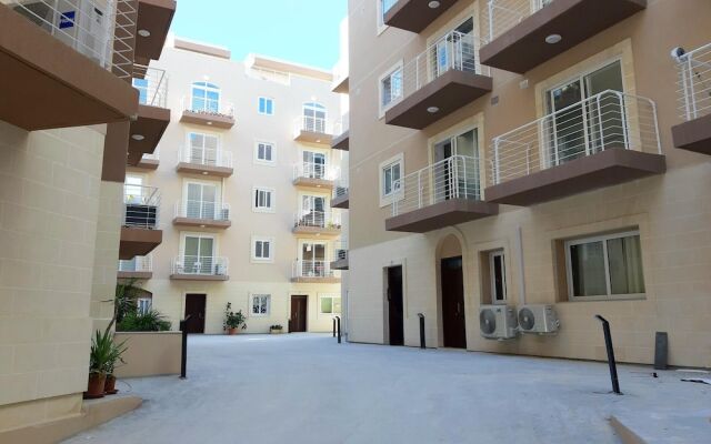 Apartment With 3 Bedrooms in San Pawl Il-ba?ar, With Wonderful City View, Balcony and Wifi - 400 m From the Beach