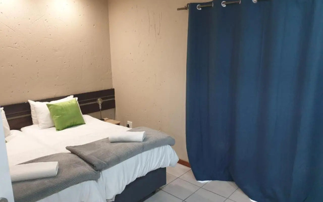 Vaal de Grace River Village