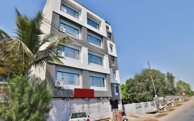 Oyo 23669 Nova Hotel New Crossroad