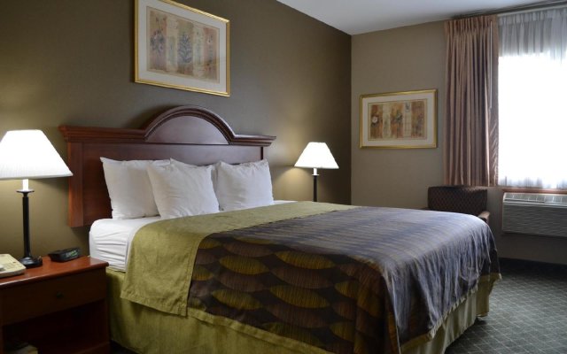 Best Western Plus Tulsa Inn & Suites