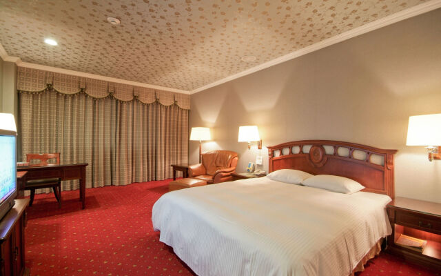 F Hotel Tainan