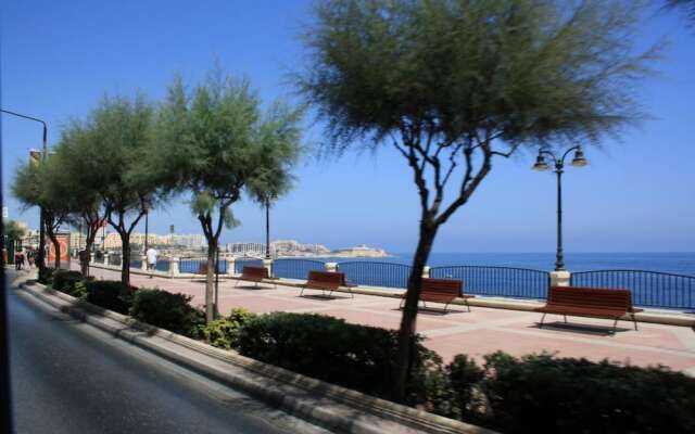 Picturesque Sliema Pad Steps From the Seafront