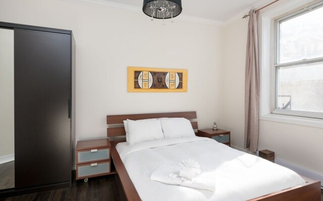 Architectural 2BR in Mile End by Sonder