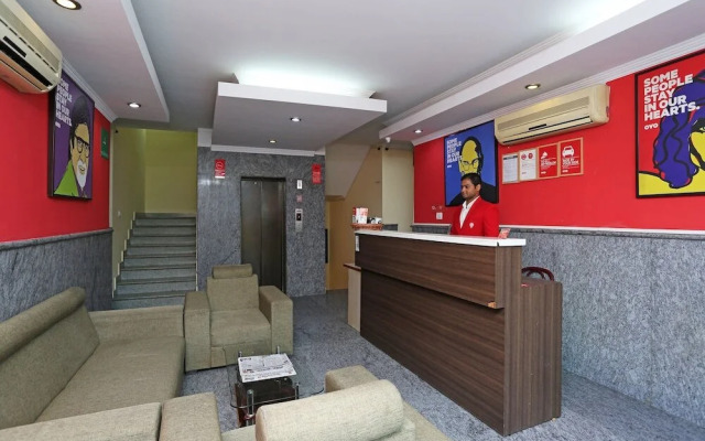 OYO Flagship 238 Noida Sector 72