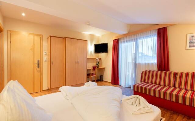 Apartment in Langenfeld With Recreation Room