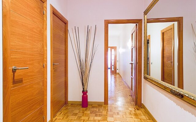 Charming 3BR & sunny Terrace in Eixample - Noname