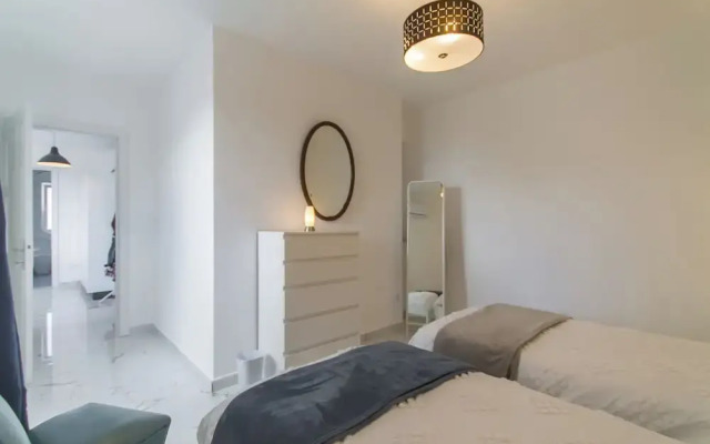 Sunny Penthouse Modern 2 bdr - Sliema