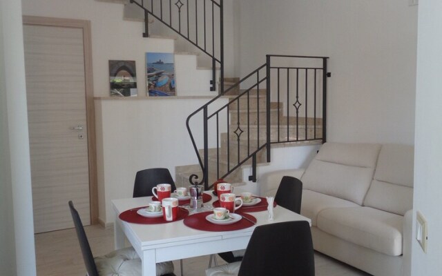 Eryx Apartments