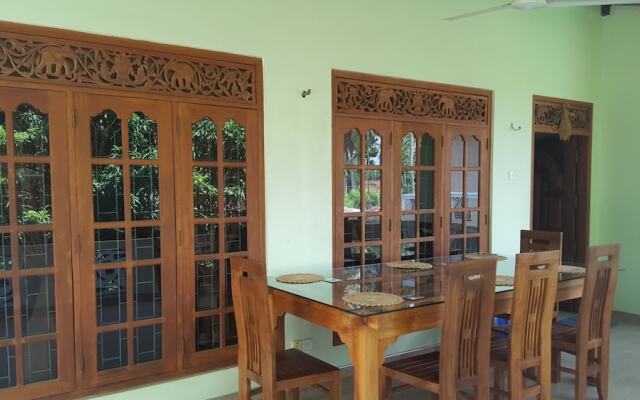 Kavindi Villa Aluthgama