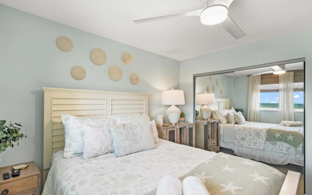 Vast Oceanfront Views Pool Patio Tennis