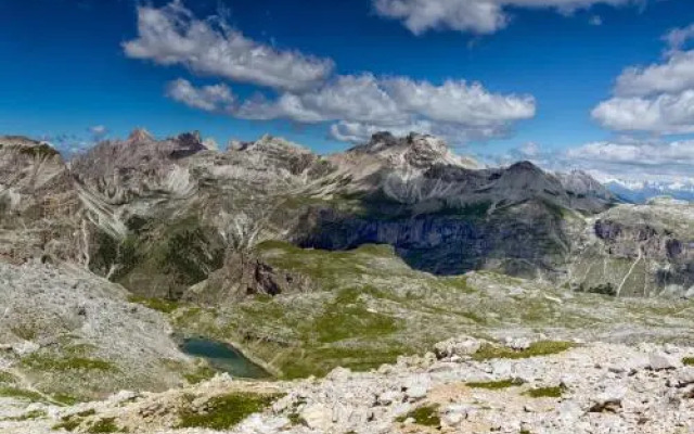 Apartments Villa Center Pic