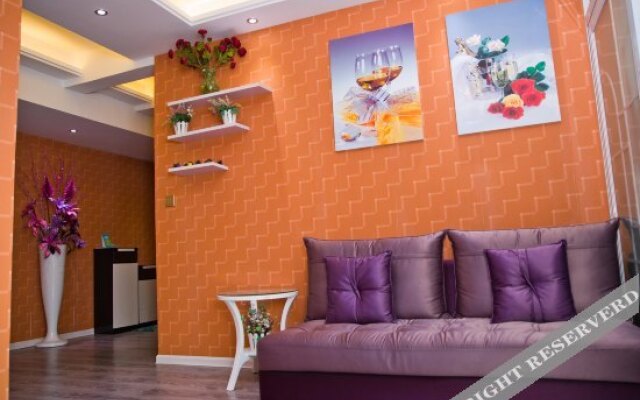 Tiankong Caoyuan Family Hotel