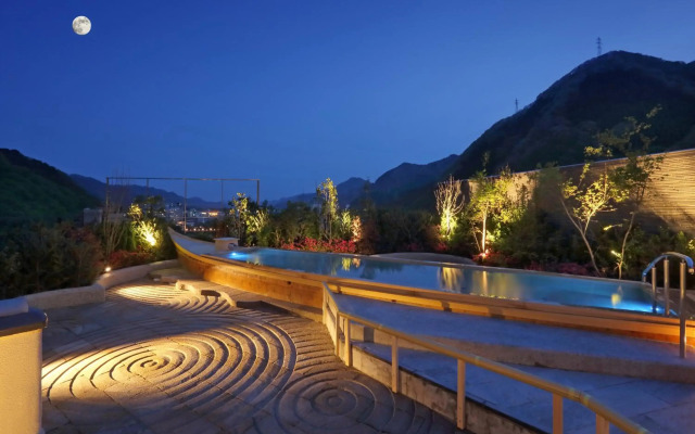 Asaya Hotel