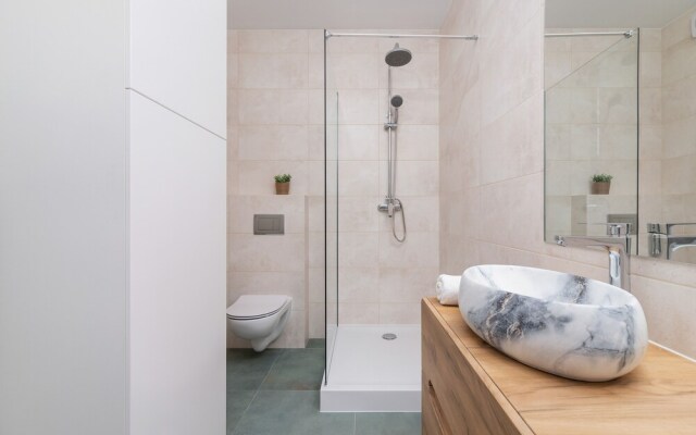 Stylish Studio Kiełkowskiego by Renters