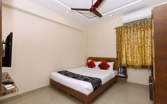 Oyo 40876 Sri Kamadhenu Residency