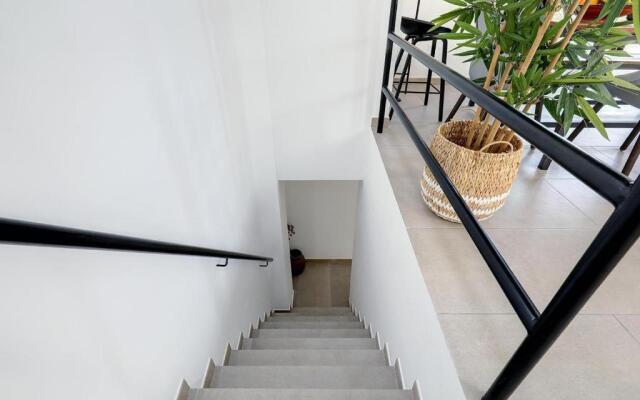 Renovated townhouse San Roque 91