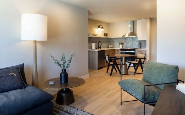 The Dylin by Mint House