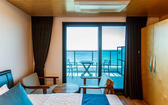 Cutie Pie Hotel