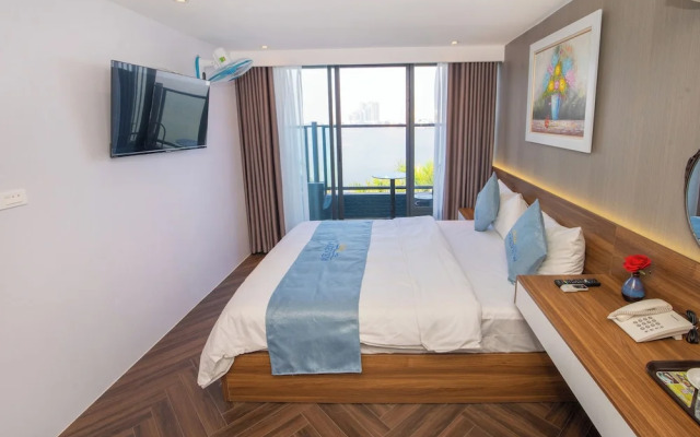 Lake View Hotel