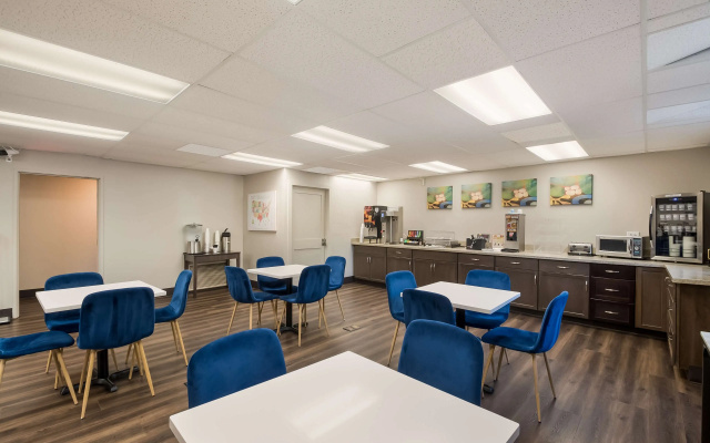 Surestay Plus Hotel By Best Western Seatac Airport