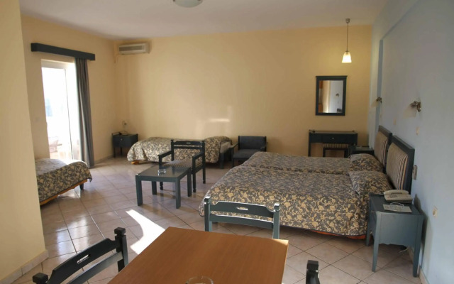Astron Hotel