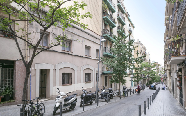 Inside Barcelona Apartments Salvà