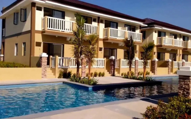 Aquamira Resort & Residence